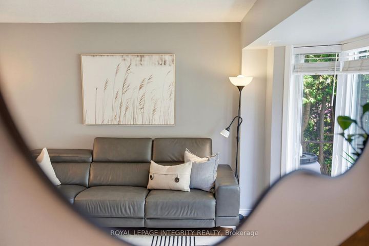 Photo 17 at 39 Ready Way, Nepean (Pheasant Run), Ottawa