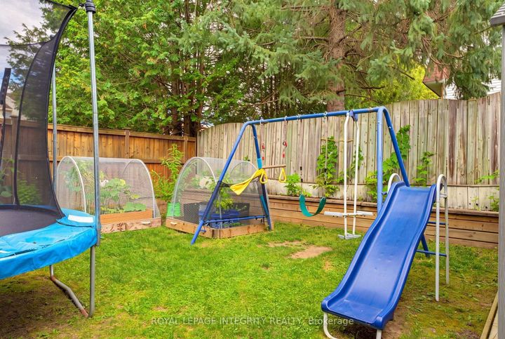 Photo 38 at 39 Ready Way, Nepean (Pheasant Run), Ottawa
