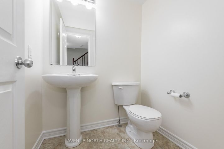 Photo 11 at 122B Centrepointe Drive, Nepean (Centrepointe), Ottawa