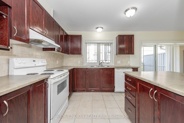 Photo 30 at 122B Centrepointe Drive, Nepean (Centrepointe), Ottawa