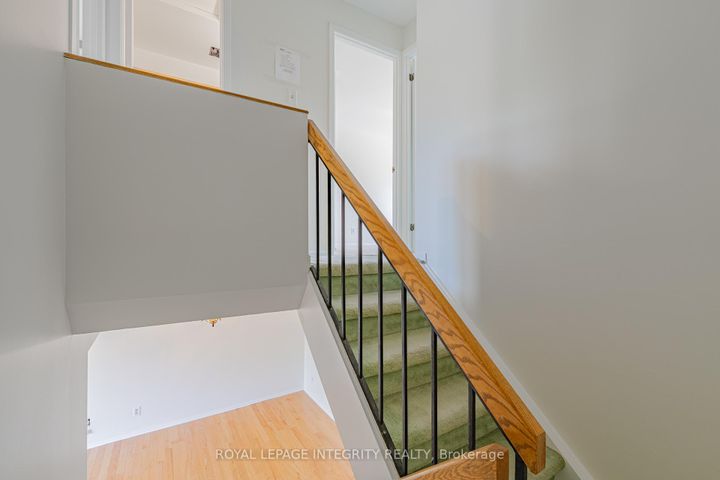 Photo 10 at 32C Benlea Drive, Nepean (Tanglewood), Ottawa