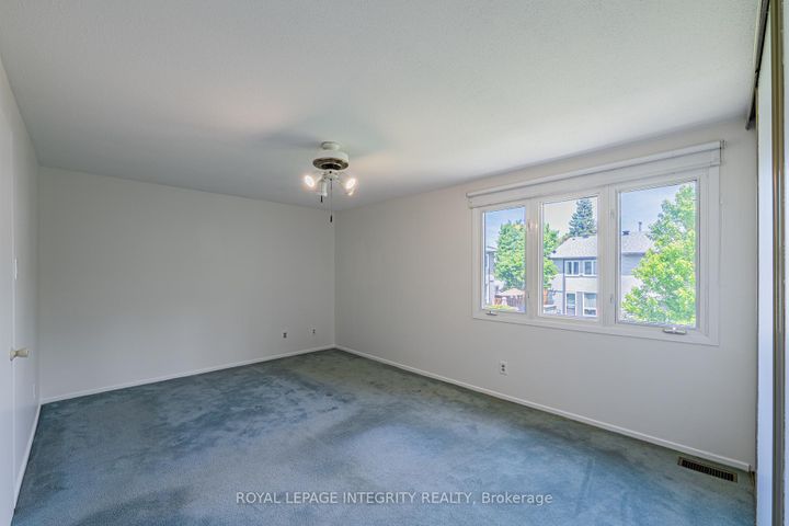 Photo 12 at 32C Benlea Drive, Nepean (Tanglewood), Ottawa