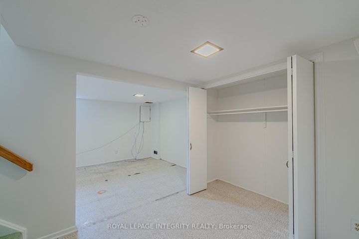 Photo 22 at 32C Benlea Drive, Nepean (Tanglewood), Ottawa