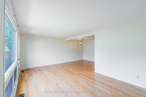 Photo 8 at 32C Benlea Drive, Nepean (Tanglewood), Ottawa