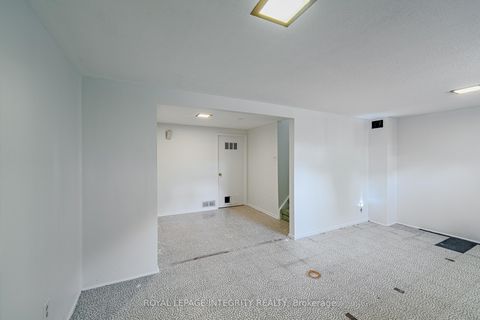 Photo 25 at 32C Benlea Drive, Nepean (Tanglewood), Ottawa