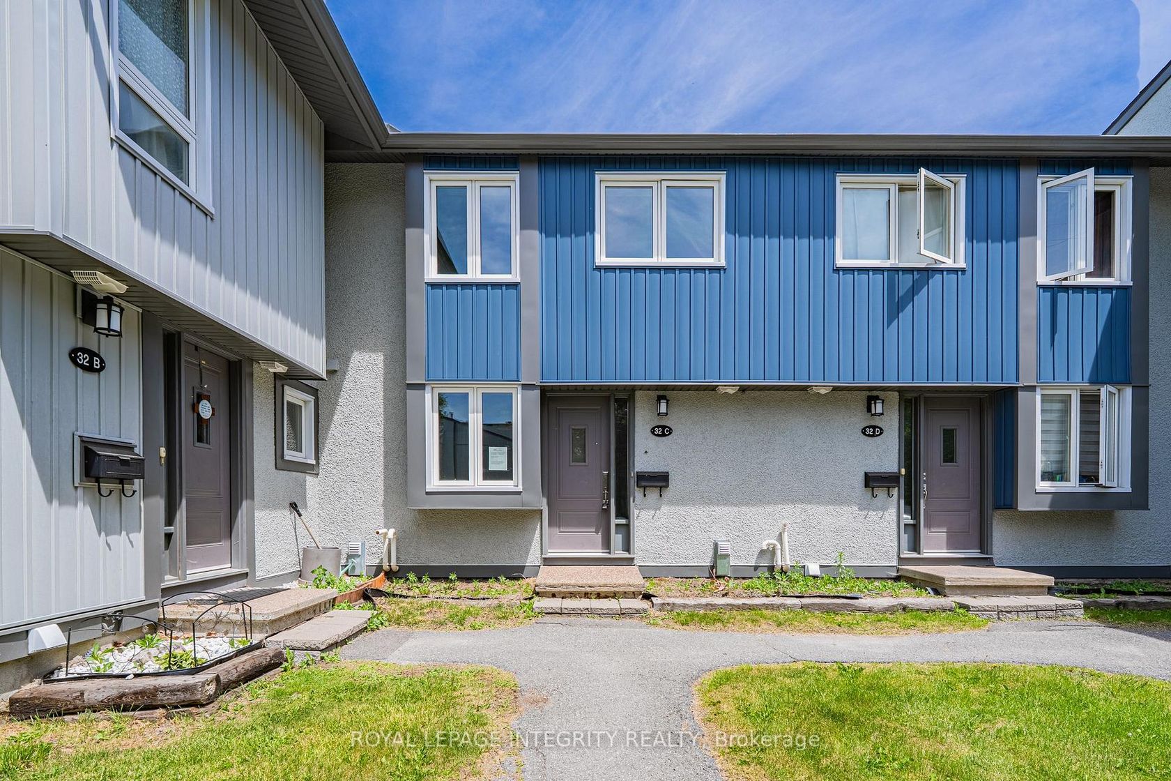 32C Benlea Drive, Nepean (Tanglewood), Ottawa 