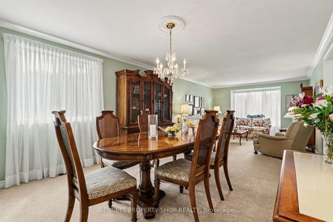 Photo 7 at 44 Farm Gate Crescent, Nepean (Borden Farm/Stewart Farm/Carleton Heights/Parkwood Hills), Ottawa