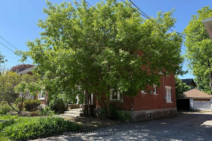 Photo 1 at 142 Clarendon Avenue, Ottawa West, Ottawa