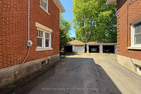 Photo 3 at 142 Clarendon Avenue, Ottawa West, Ottawa