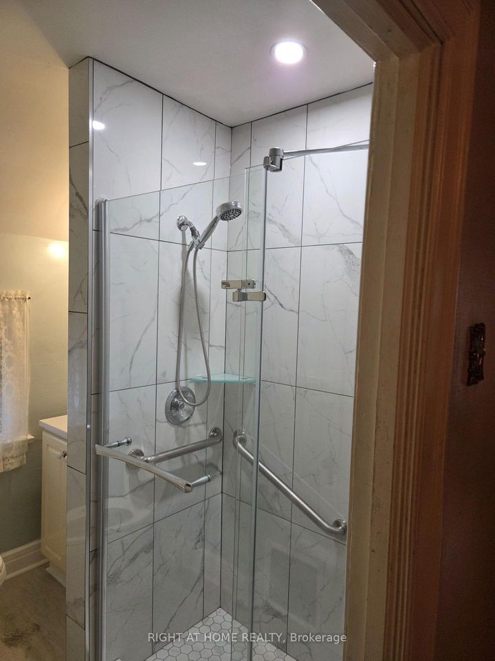 Photo 9 at 88 Lees Avenue, Ottawa East, Ottawa