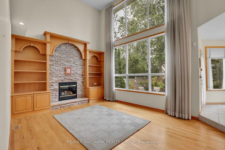 Photo 1 at 11 Riverstone Drive, Nepean (Stonebridge), Ottawa