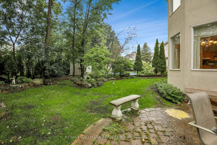 Photo 13 at 11 Riverstone Drive, Nepean (Stonebridge), Ottawa