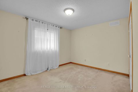 Photo 11 at 11 Riverstone Drive, Nepean (Stonebridge), Ottawa