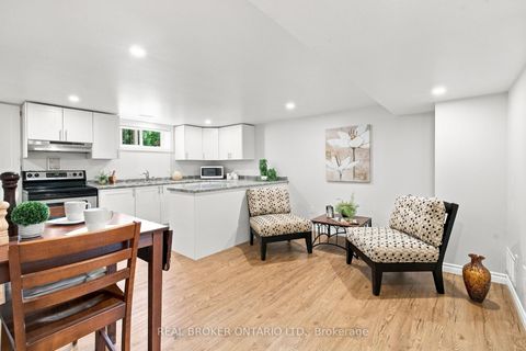 Photo 29 at 82 Meadowlands Drive W, Nepean (Meadowlands/Crestview), Ottawa