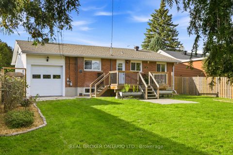 Photo 43 at 82 Meadowlands Drive W, Nepean (Meadowlands/Crestview), Ottawa