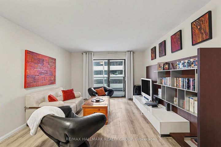 Photo 8 at 403 - 475 Laurier Avenue W, Ottawa Centre, Ottawa