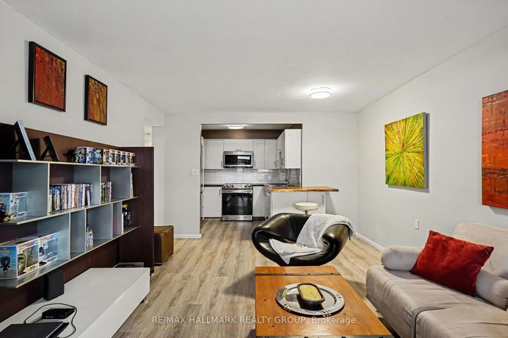 Photo 9 at 403 - 475 Laurier Avenue W, Ottawa Centre, Ottawa