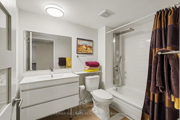 Photo 18 at 403 - 475 Laurier Avenue W, Ottawa Centre, Ottawa