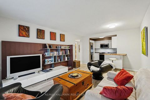 Photo 7 at 403 - 475 Laurier Avenue W, Ottawa Centre, Ottawa