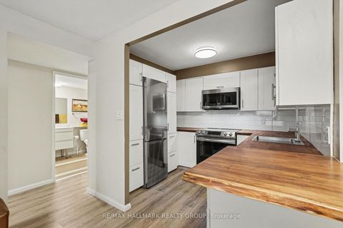 Photo 12 at 403 - 475 Laurier Avenue W, Ottawa Centre, Ottawa