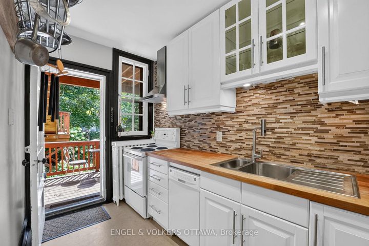 Photo 15 at 128 Second Avenue, Glebe, Ottawa