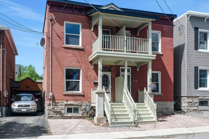Photo 1 at 138 Concord Street S, Ottawa East, Ottawa