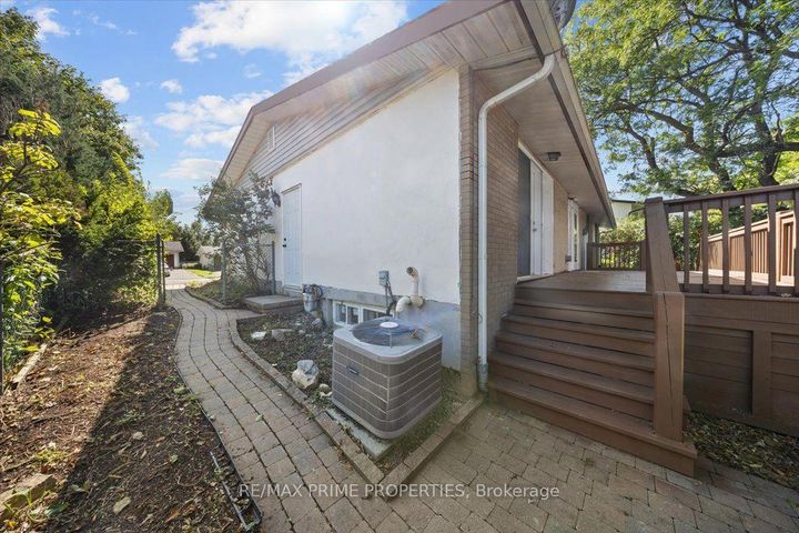 Photo 45 at 104 Queensline Drive, Nepean (Bruce Farm/Graham Park/Qualicum/Bellands), Ottawa