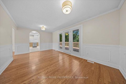 Photo 10 at 104 Queensline Drive, Nepean (Bruce Farm/Graham Park/Qualicum/Bellands), Ottawa