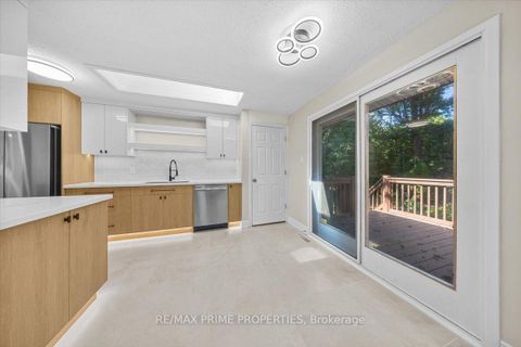 Photo 13 at 104 Queensline Drive, Nepean (Bruce Farm/Graham Park/Qualicum/Bellands), Ottawa