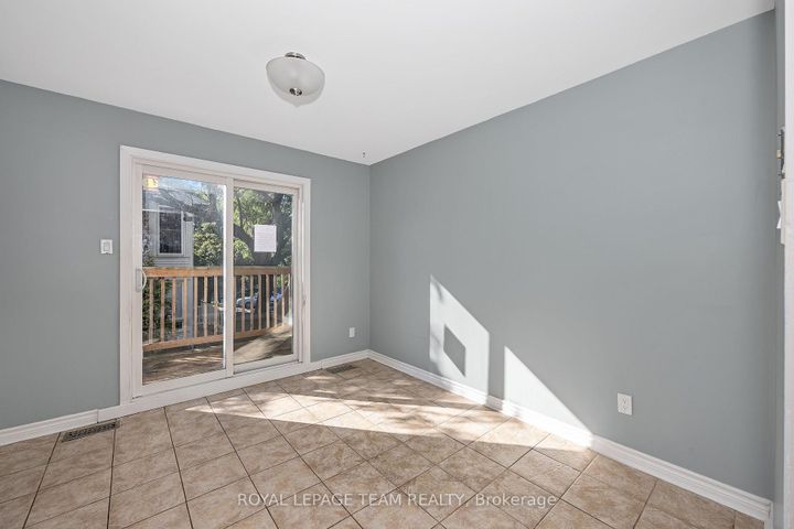 Photo 21 at D - 284 Dalehurst Drive, Nepean (Tanglewood), Ottawa
