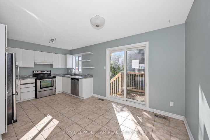 Photo 22 at D - 284 Dalehurst Drive, Nepean (Tanglewood), Ottawa