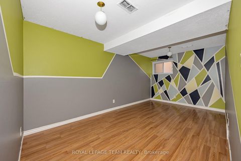 Photo 4 at D - 284 Dalehurst Drive, Nepean (Tanglewood), Ottawa