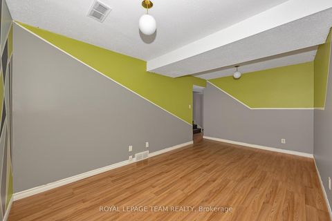 Photo 5 at D - 284 Dalehurst Drive, Nepean (Tanglewood), Ottawa