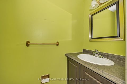 Photo 6 at D - 284 Dalehurst Drive, Nepean (Tanglewood), Ottawa