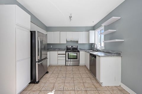 Photo 17 at D - 284 Dalehurst Drive, Nepean (Tanglewood), Ottawa