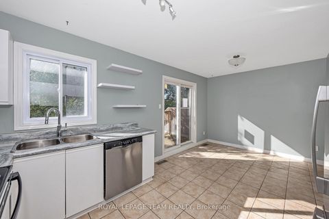 Photo 20 at D - 284 Dalehurst Drive, Nepean (Tanglewood), Ottawa