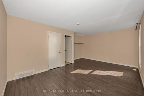 Photo 26 at D - 284 Dalehurst Drive, Nepean (Tanglewood), Ottawa