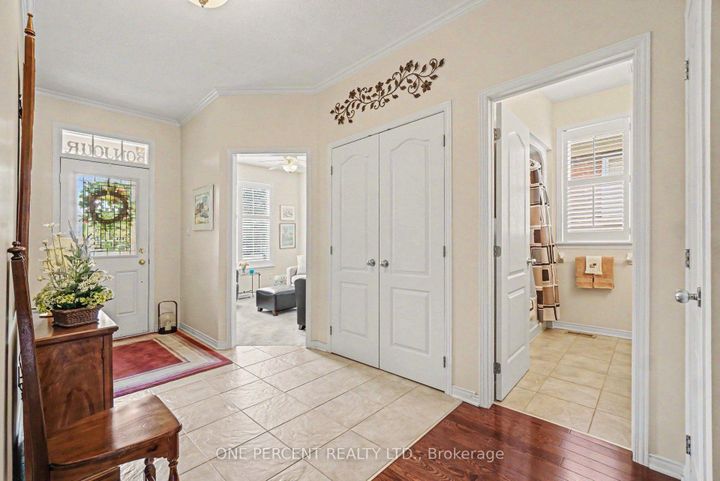 Photo 2 at 214 Cairnsmore Circle, Nepean (Stonebridge), Ottawa