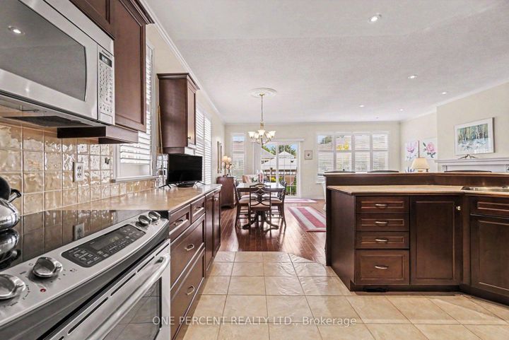Photo 13 at 214 Cairnsmore Circle, Nepean (Stonebridge), Ottawa