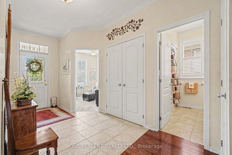 Photo 2 at 214 Cairnsmore Circle, Nepean (Stonebridge), Ottawa