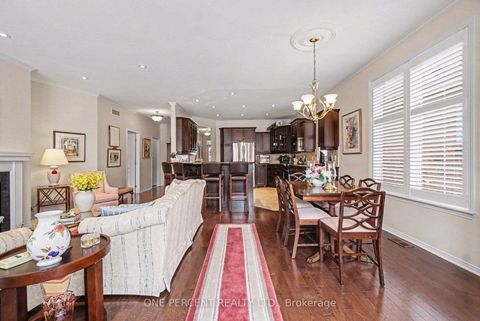 Photo 9 at 214 Cairnsmore Circle, Nepean (Stonebridge), Ottawa