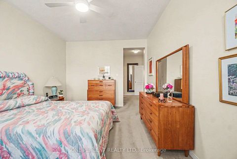 Photo 21 at 214 Cairnsmore Circle, Nepean (Stonebridge), Ottawa
