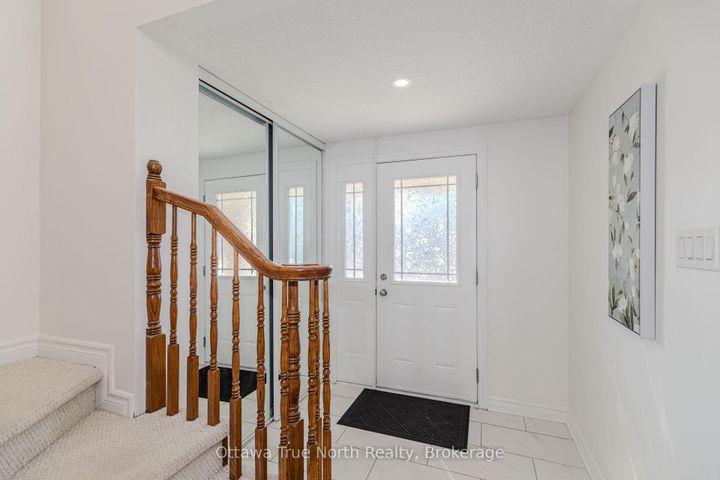 Photo 2 at 578 Paul Metivier Drive, Nepean (Strandherd), Ottawa
