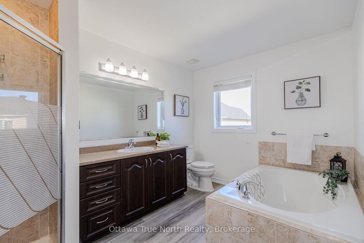 Photo 25 at 578 Paul Metivier Drive, Nepean (Strandherd), Ottawa