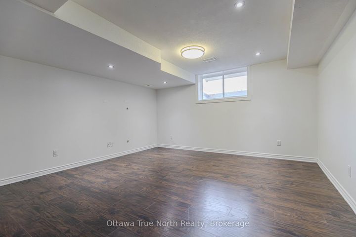 Photo 36 at 578 Paul Metivier Drive, Nepean (Strandherd), Ottawa