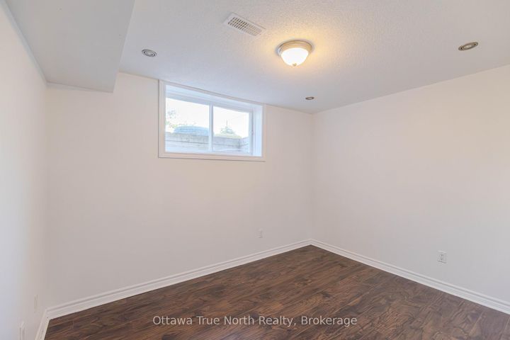 Photo 38 at 578 Paul Metivier Drive, Nepean (Strandherd), Ottawa