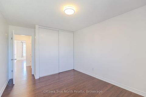 Photo 33 at 578 Paul Metivier Drive, Nepean (Strandherd), Ottawa