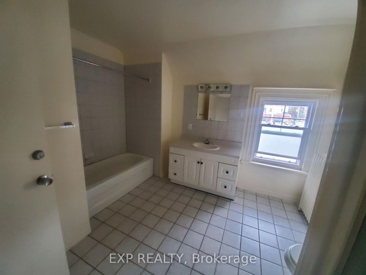 Photo 7 at 360 Gilmour Street, Ottawa Centre, Ottawa