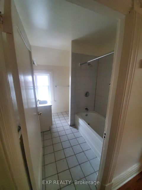 Photo 5 at 360 Gilmour Street, Ottawa Centre, Ottawa