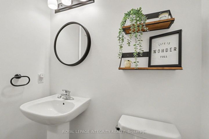 Photo 12 at 286 Fergus Crescent, Nepean (Cedargrove/Fraserdale), Ottawa